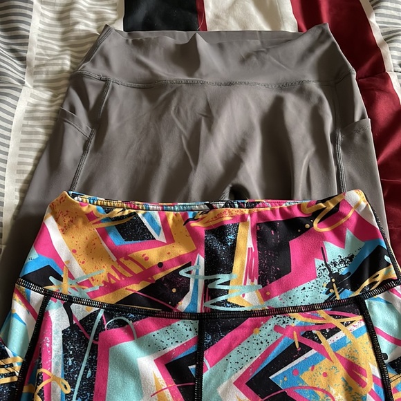 Curves and combatboots leggings - Picture 3 of 3